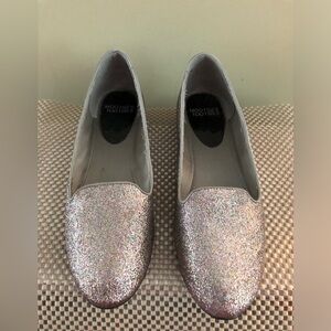 Mootsies Tootsies silver Starlight flats. Size 8.5.  New in box. NWT